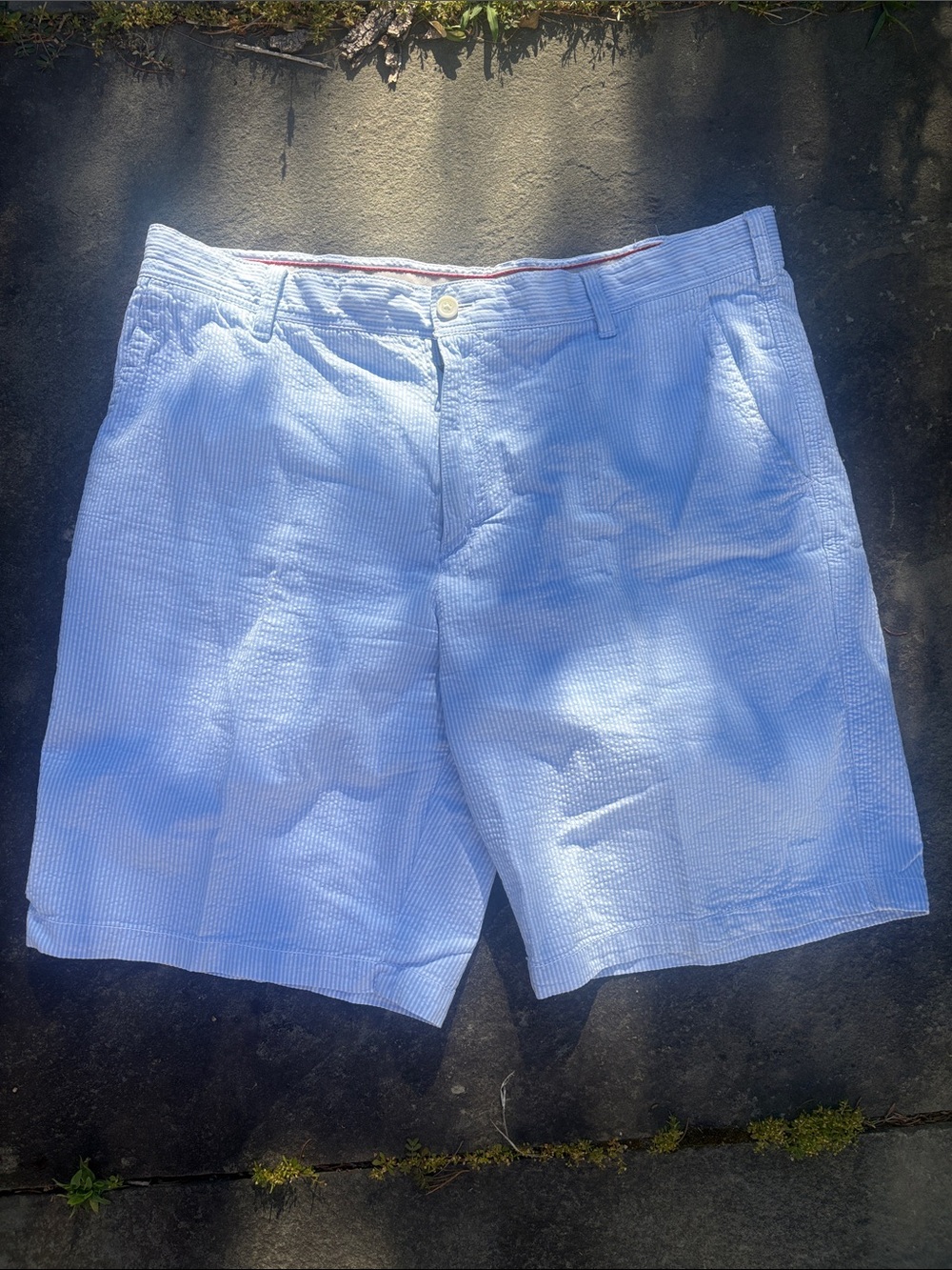 Izod Light Blue Seersucker Flat-Front Men's Shorts